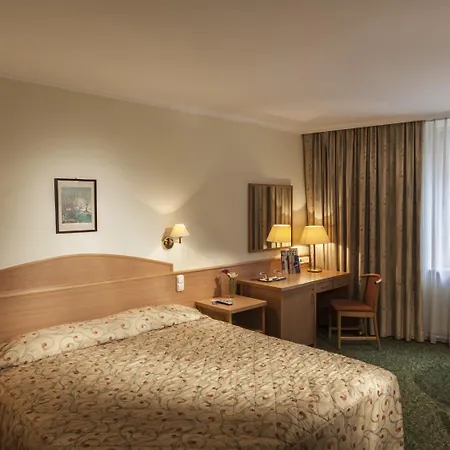 Hotell Danubius Erzsebet Center 3*