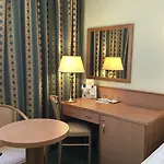 Danubius Erzsebet Center Otel 3*