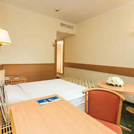Danubius Erzsébet Center 3* Budapest