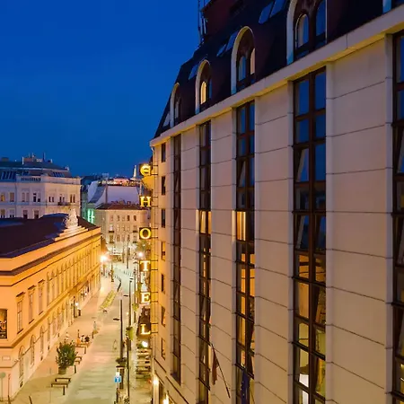 Danubius Erzsebet Center فندق