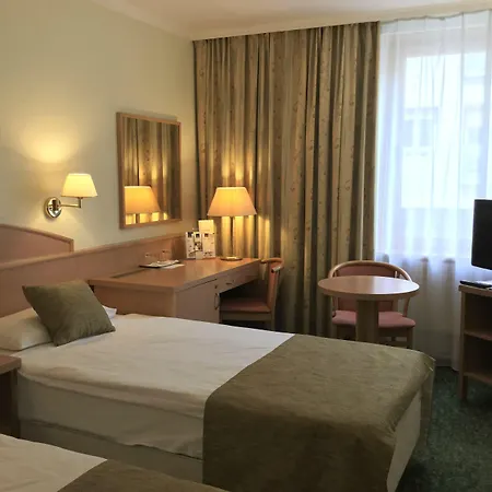Hotel Danubius Erzsébet Center 3*