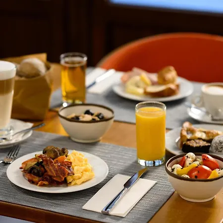 Hotel Erzsébet Center Budapest, A Member Of Radisson Individuals Budapest