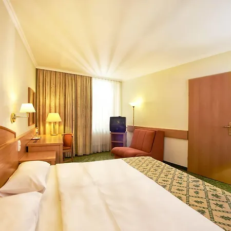 Hotel Danubius Erzsebet Center 3*