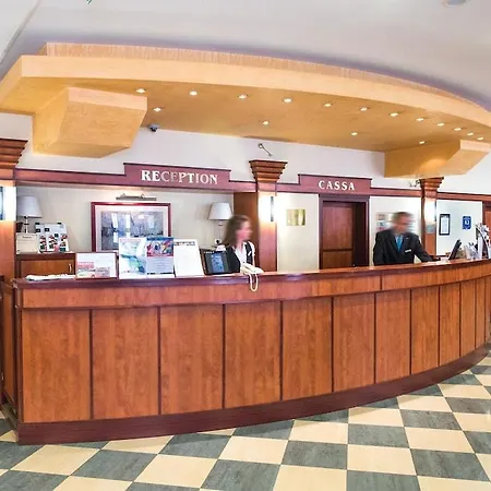 Danubius Erzsébet Center 3* Budapest
