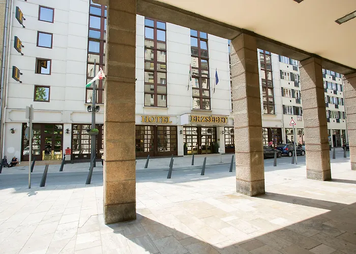 Danubius Erzsebet Center Отель Будапешт